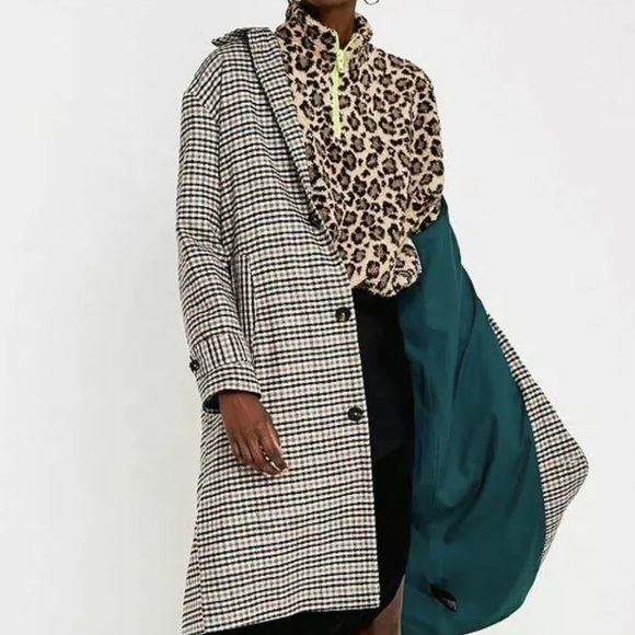 Urban Outfitters Fleece Crop Jumper Brown Beige Mix Leopard Print Neon Zip - Picture 4 of 14